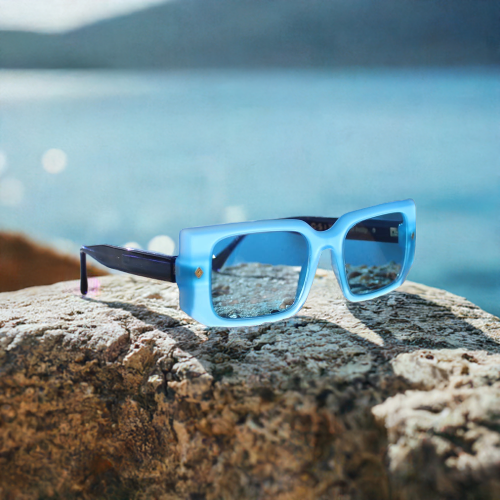 Dive into bold style with the “River”